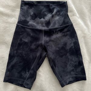 8 inch align biker shorts - navy dye color